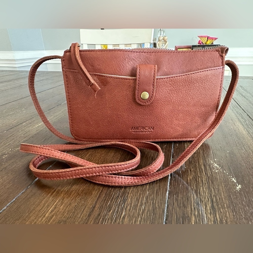 NWOT American leather co. Cross body bag